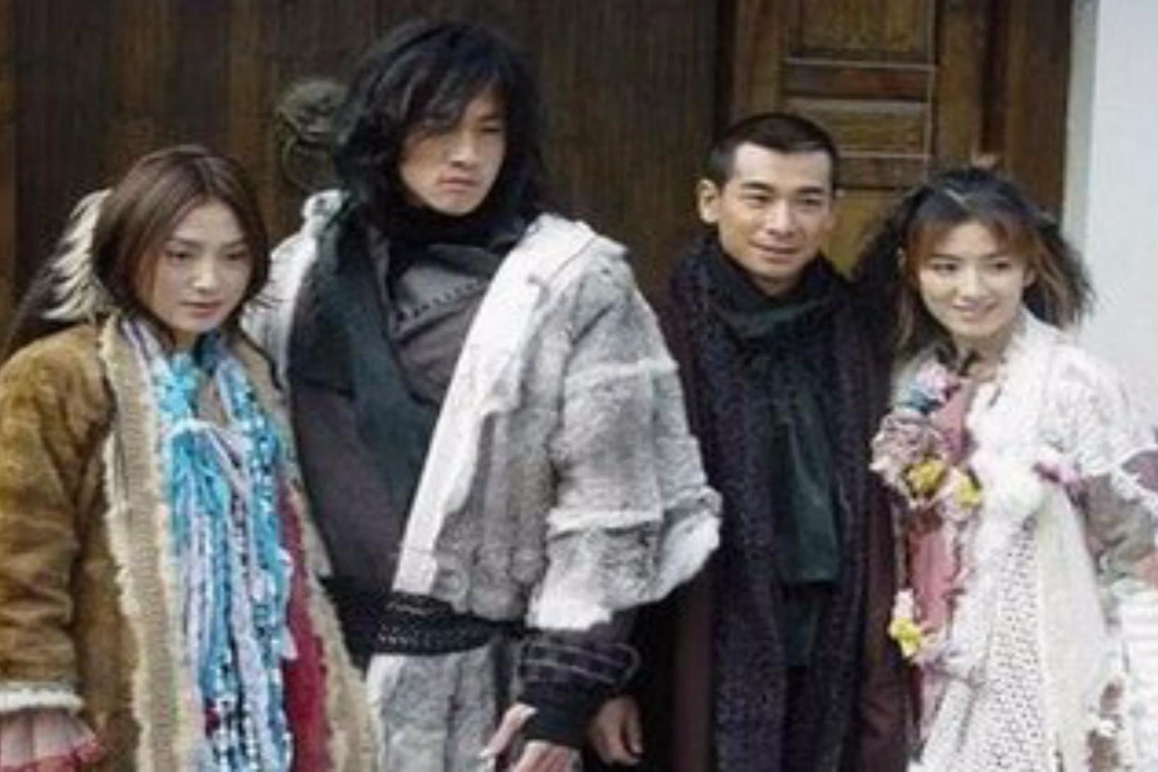 视频:一首很经典的武侠歌曲,《风云2》主题曲屠洪刚演唱!霸气十足!