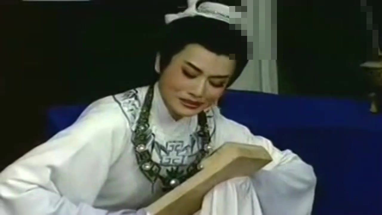 视频: 越剧红楼梦选段《宝玉哭灵》