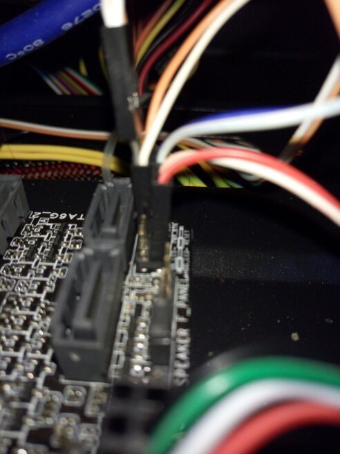 主板电源线怎么拔出来_热水器洗澡时拔电源吗_清理冰箱用拔电源吗