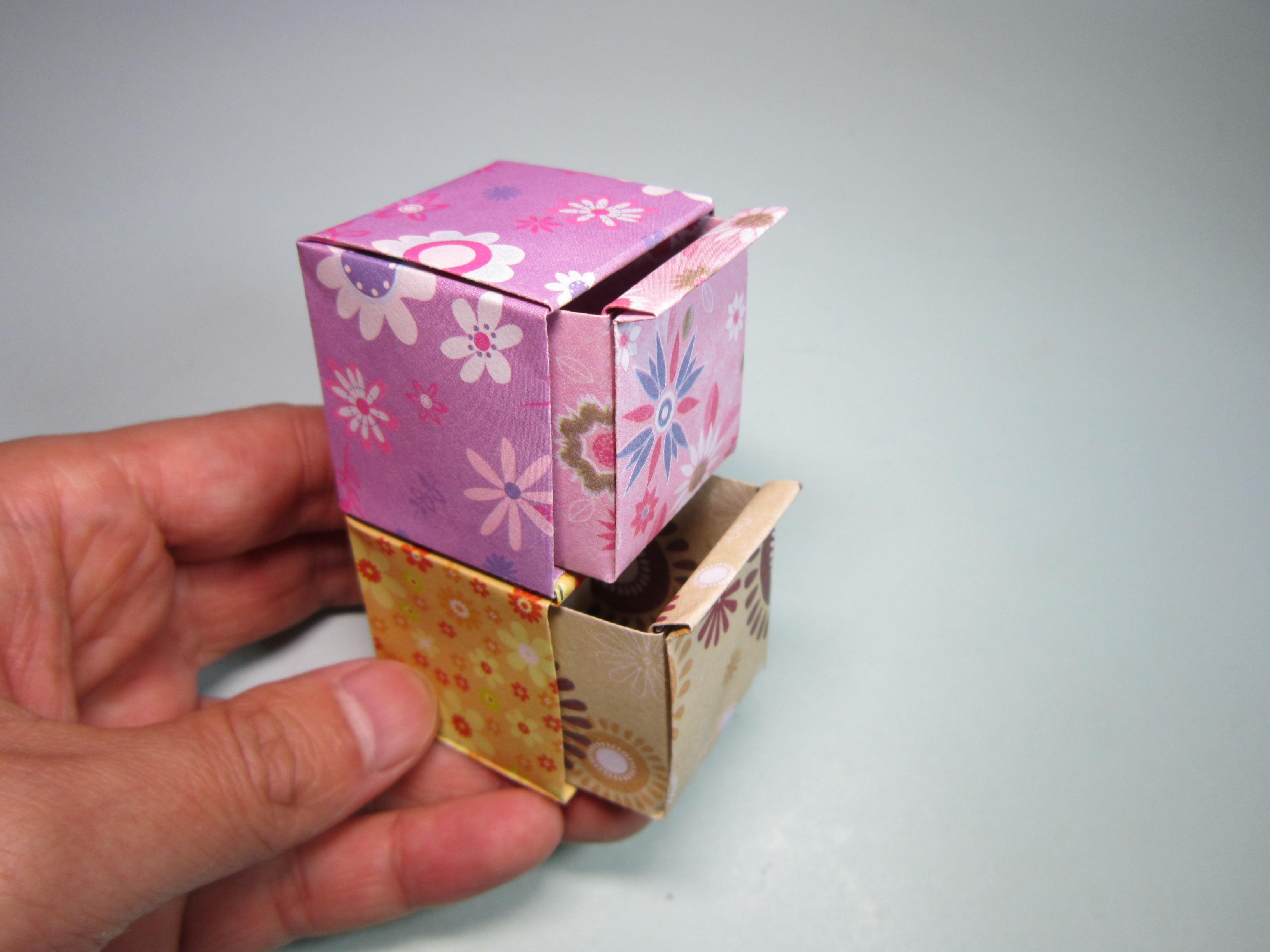 手工折纸抽屉,简单的几分钟就能折出迷你的双层小抽屉