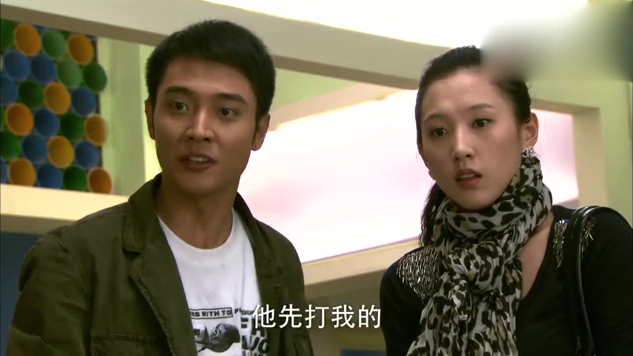 爱在屋檐下,海大哥发脾气打儿子-影视看不停-与众不同的影视小达人