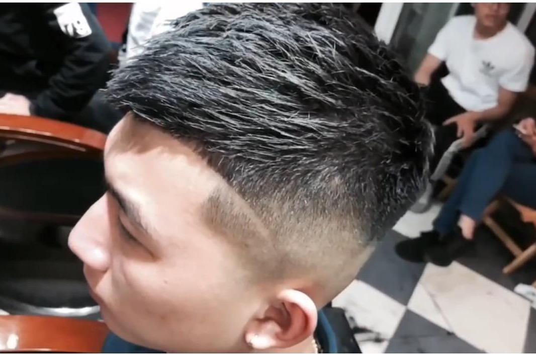 视频:渐变飞机头 barber修剪