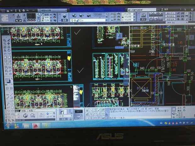 T20天正建筑打开图纸拼图图纸窗口,关闭一小黄显示两个人图片