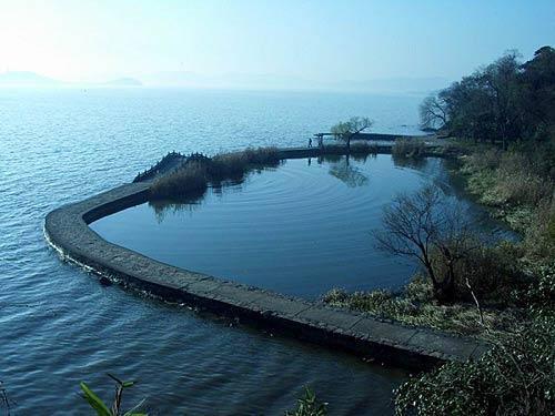 绝句吴涛_幽居初夏 绝句 吴涛_幽居初夏 陆游