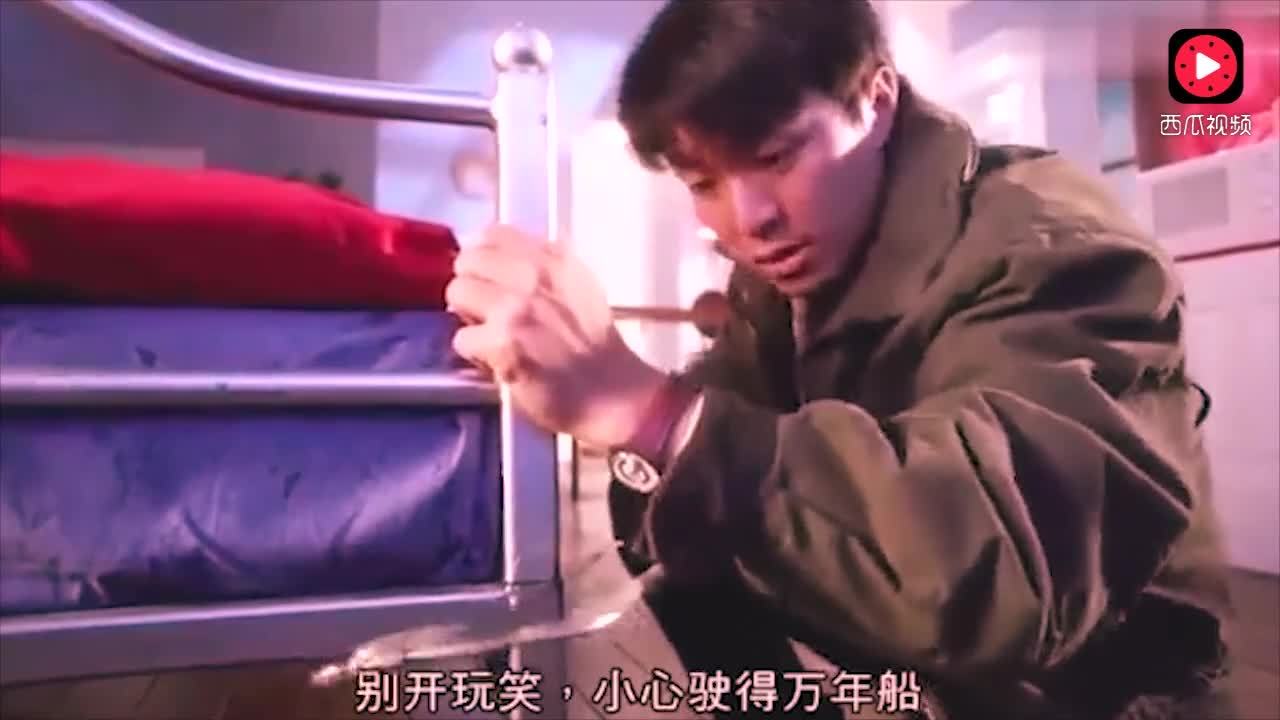 电影《 逃学威龙3》张敏惩罚周星驰用脚吃面,也是绝了!