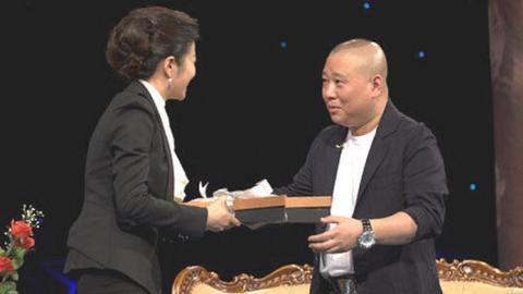 郭德纲调戏美女主持 春妮 美女主持受不了了