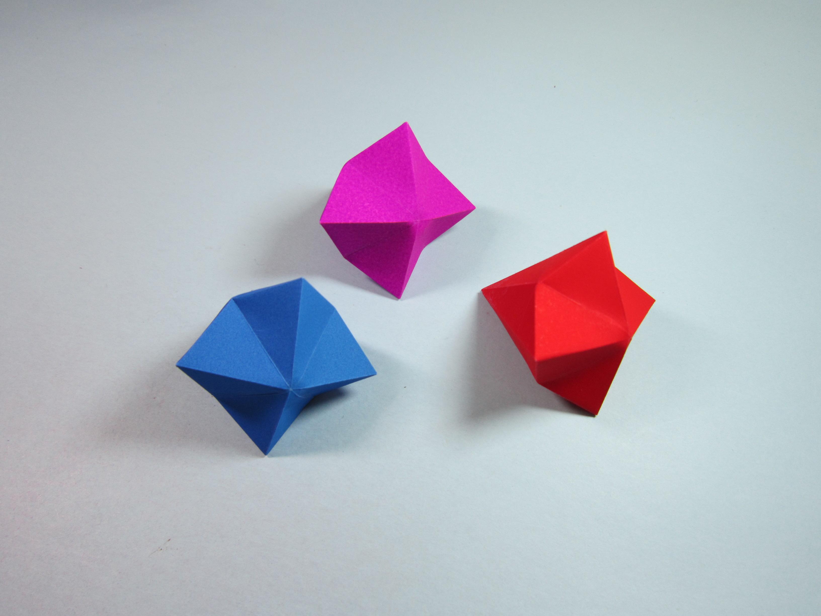 儿童手工折纸钻石,3分钟一张小正方形纸就能折出漂亮的钻石-手工.