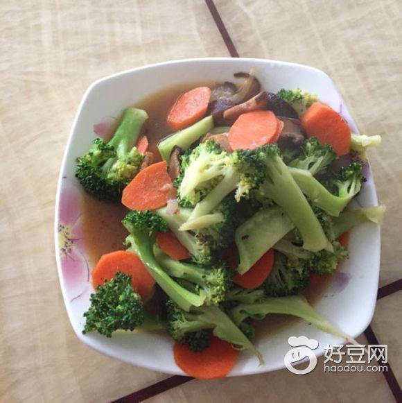 西兰花炒胡萝卜的做法有哪些?