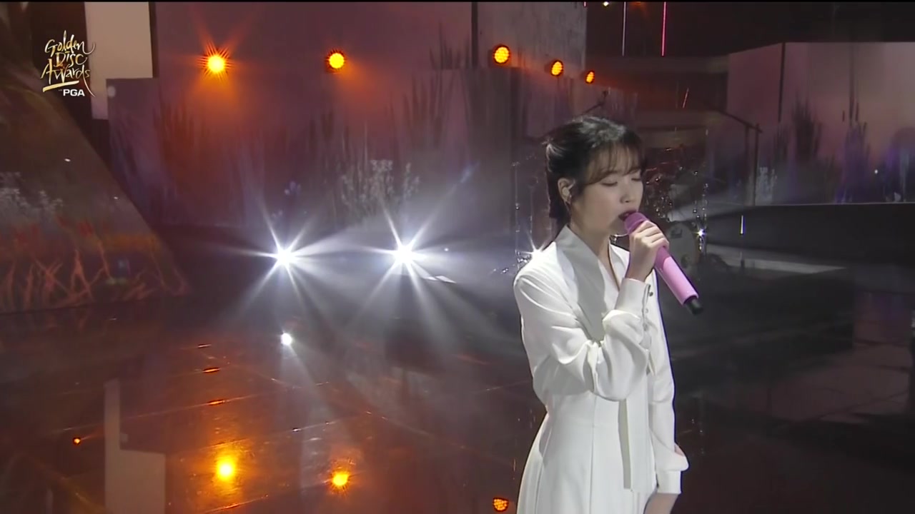 iu 秋日早晨 夜晚的信(through the night 第32届韩国金唱片
