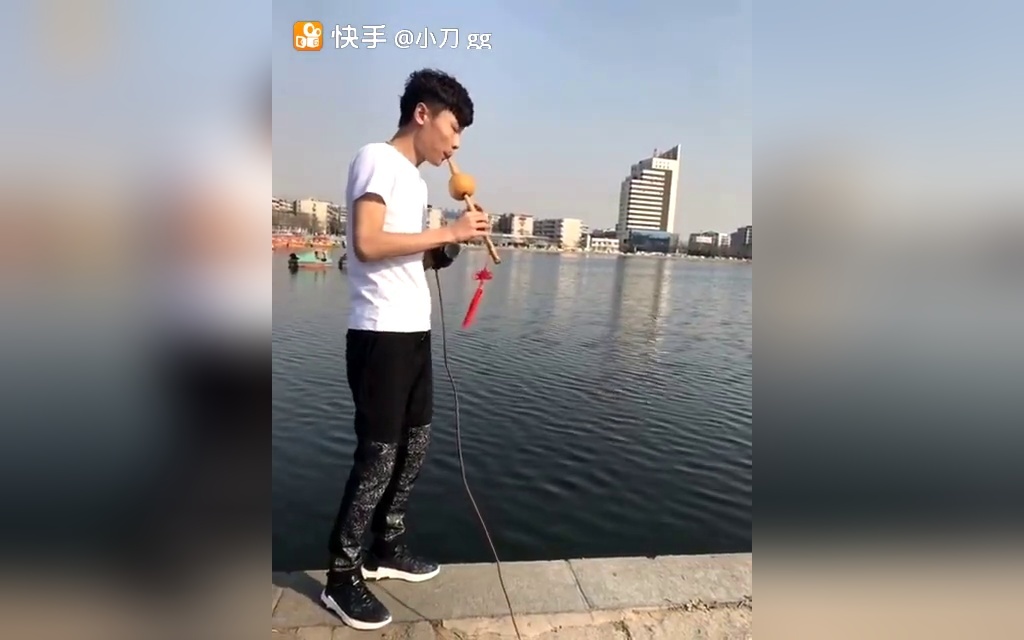 葫芦丝的《成都》图片