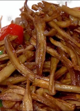 家政女皇之辣酥手撕菇香味十足 自制版高压锅搞定香嫩牛肉干