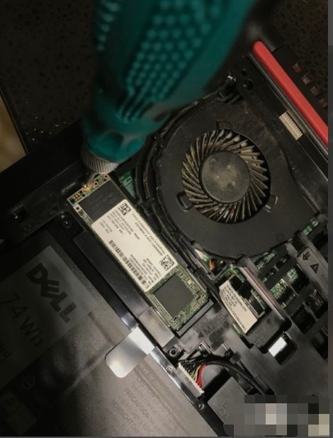 戴尔游匣7559怎样拆解电池?_360问答