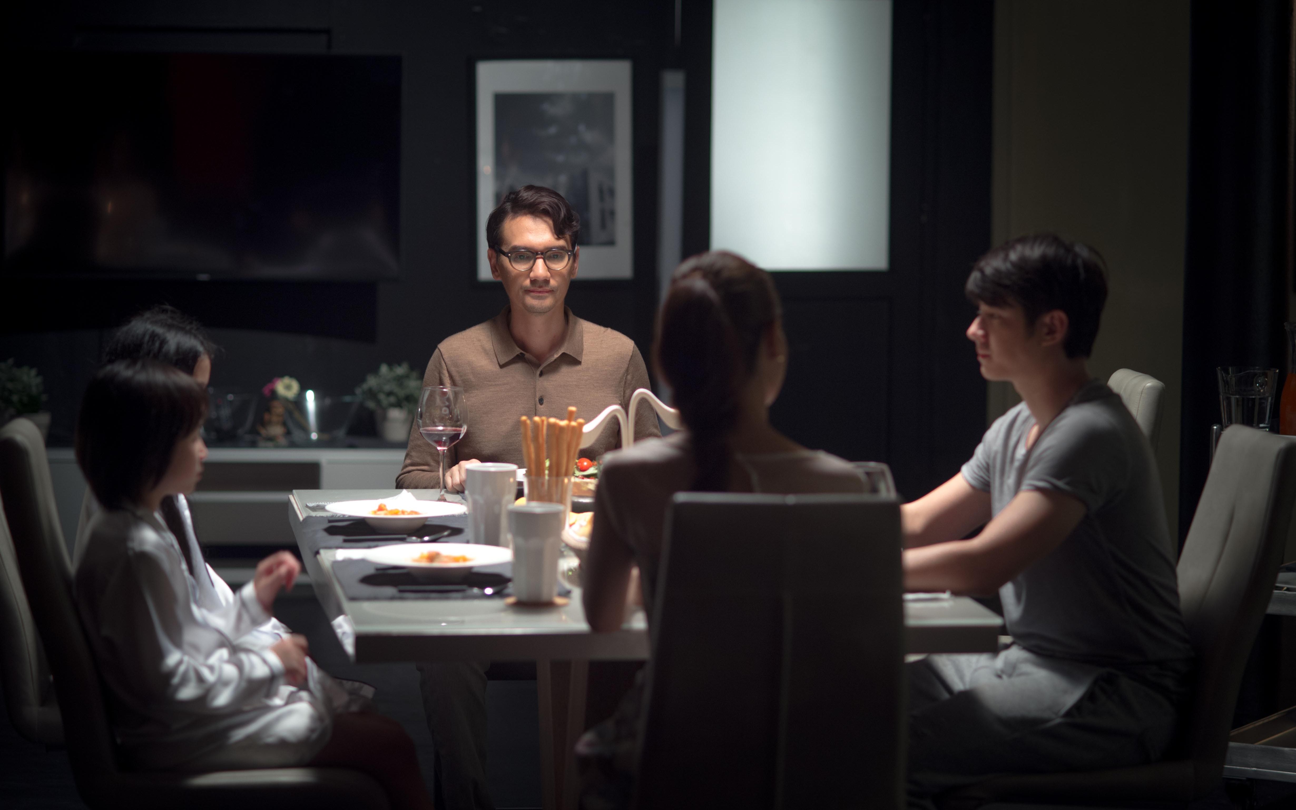 【小涛】几分钟看完泰国恐怖电影《带我回家》