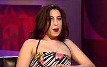 [图]Amy Winehouse - Jonathan Ross 2004 HQ (I Heard Love Is Blind + Interview)