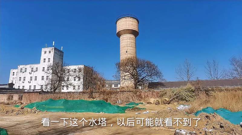 淄博火車站新建廣場發現德式建築,還有一個水塔,不知建於何時?