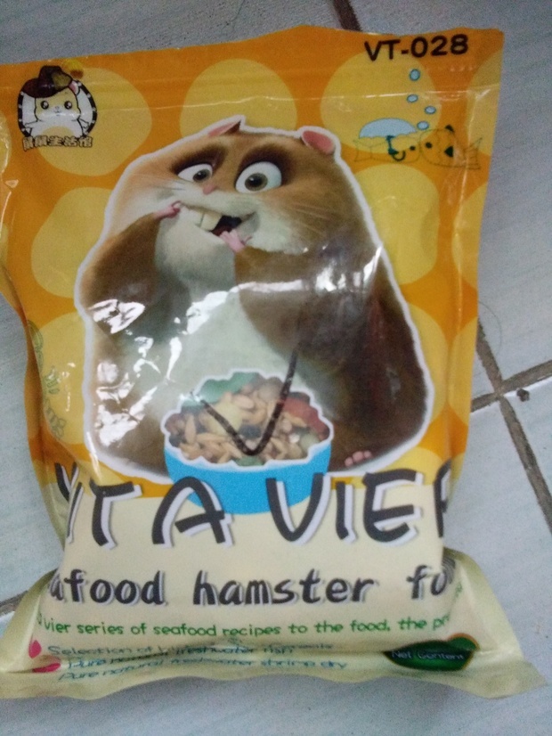 我家金丝熊怎么了啊,求帮忙看见!