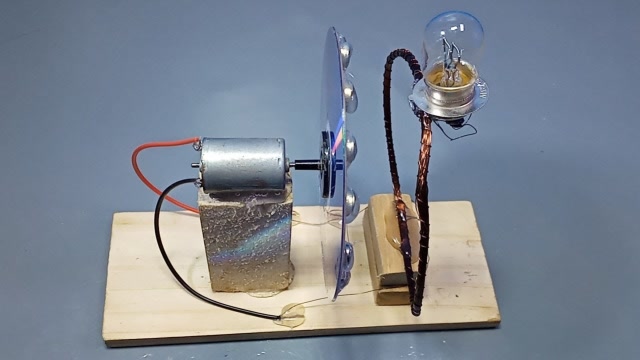 磁生电小装置,功率再大点就好了!