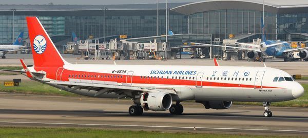 注册编号b-8605是四川航空公司的一架空客a321,2016年10月引进,机龄2