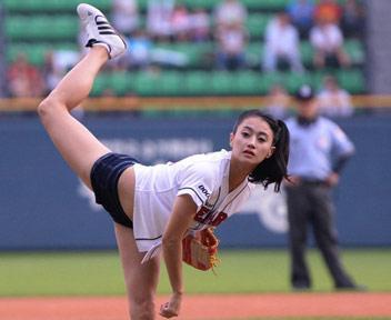 跆拳道是不是踢月很简单,感觉不是太难的特技