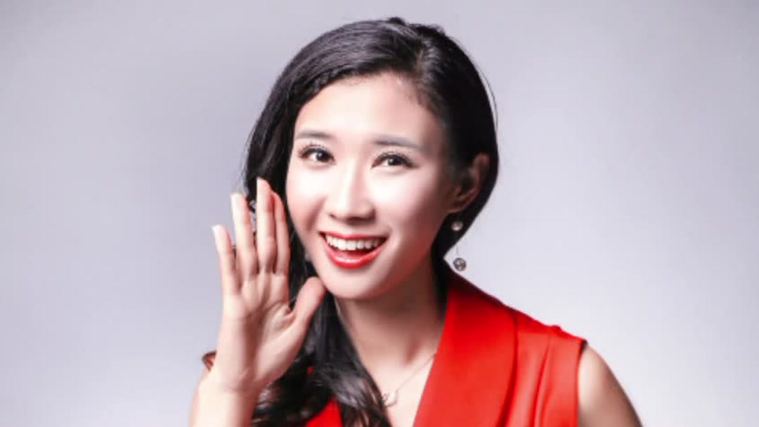 我是大明星王媛媛,华丽转身全能音乐人,主持,唱歌非常出彩爱奇艺上传