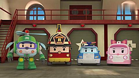 变形警车救援队知道明明病了决定出发去帮助可怜的明明