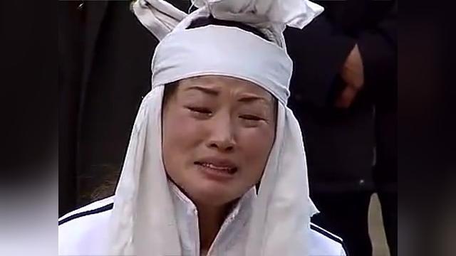 儿媳和儿子逼死母亲,父亲请来 哭丧女大骂儿子儿媳