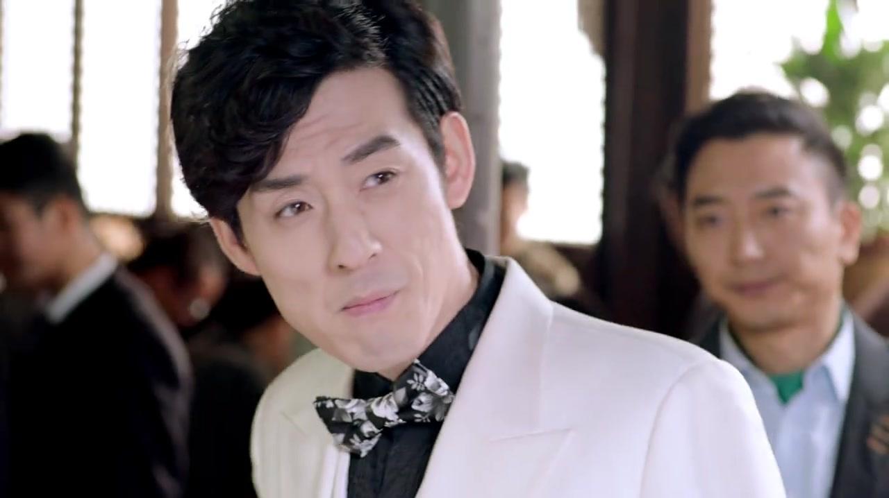 杜明海输了,听致远说一根手指50大洋,只要他一根手指,不淡定了