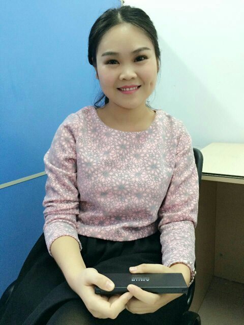 两个都是犟脾气的人,互相不肯低头,女的喜欢浪