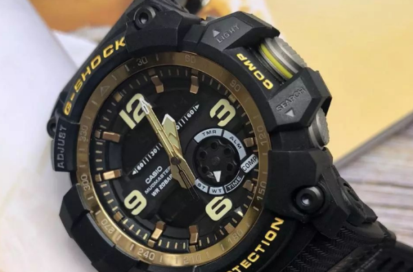 卡西欧5479手表指针和电子表时间不一致