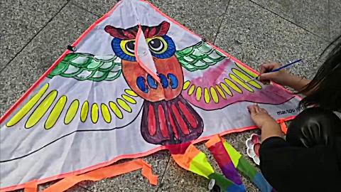 君晓天云潍坊风筝儿童手绘 教学diy纯空白风筝手工绘画幼儿创意 菱形