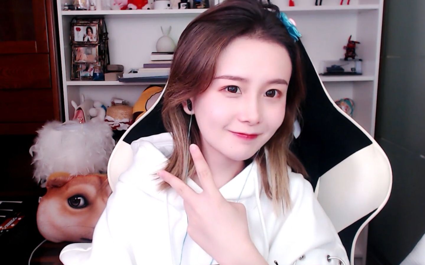 【轩墨的日常】轩墨自爆 真空直播,内裤都没穿!