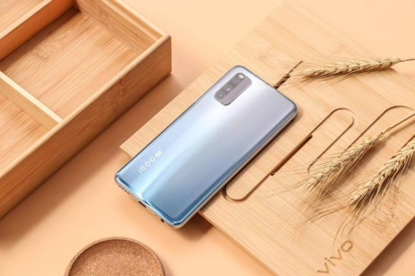 真我x50m这款手机的配置如何?