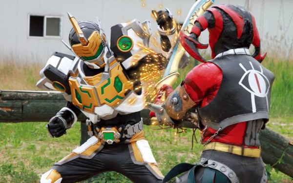 主题曲:《命运战士》 片尾曲:《战斗吧,铠甲勇士》