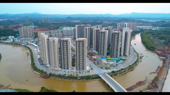 航拍怀集县城-新冠疫情隔离时期的粤西北小城