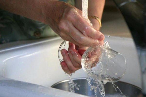 一个重度洁癖的人,要是和这种人相处,他会有哪些让人无法接受的行为?