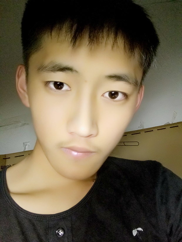 我想知道我到底帅不帅