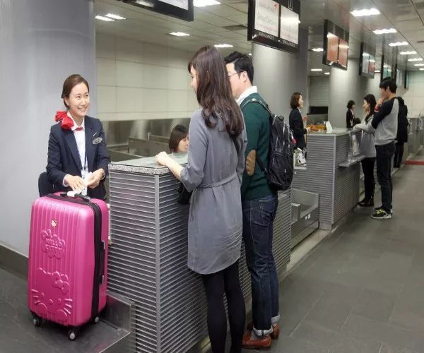 坐飞机的流程是什么?