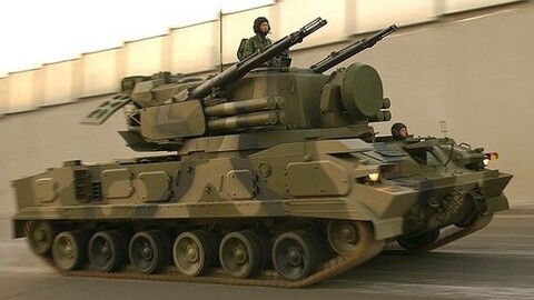 俄制陆战武器秀肌肉:通古斯卡m1成坦克保护神