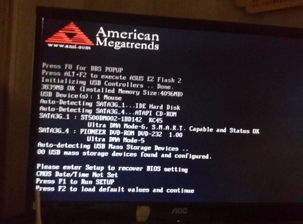 开机出现这些英文怎么回事