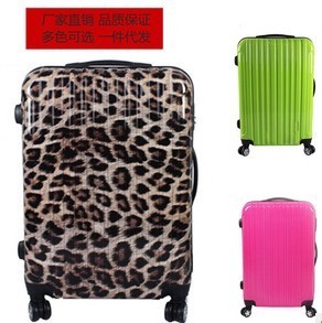什么牌子行李箱耐用好看,适合女生用的旅行箱