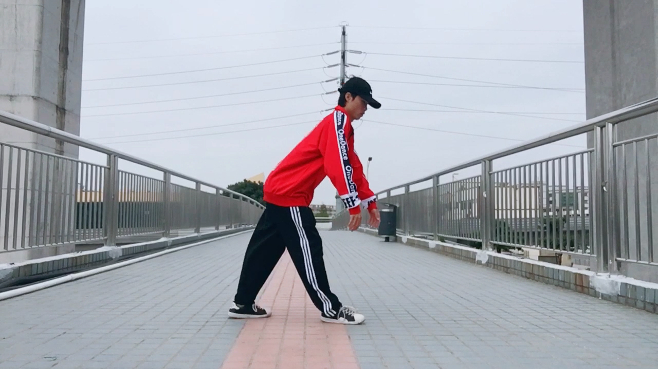 超炫酷的 b>电流舞教学 /b>,很简单,一分钟学会