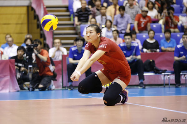 2016年6月中国女排对巴西穿3号球衣的是