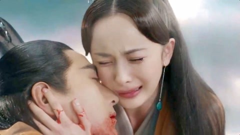 三生三世:夜华身受重伤,惹人心疼,白浅忍不住亲吻夜华