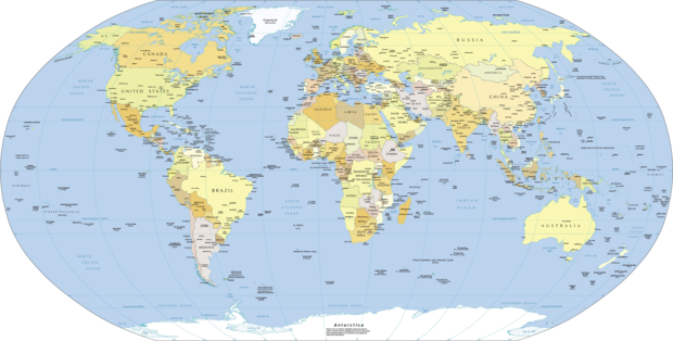 中外版本世界地图,中国是在世界的中心吗?