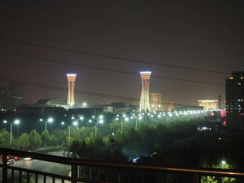 952B末班车几点,从宝山到人民广场