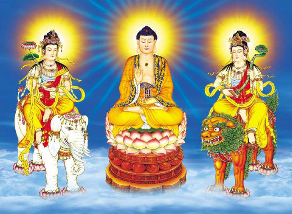 2,他们旁边站的菩萨: 释迦牟尼佛旁边文殊菩萨,右胁侍普贤菩萨(华严