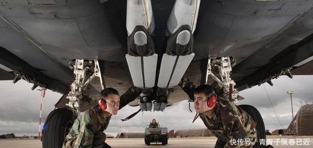 美国对伊朗现在做什么呢