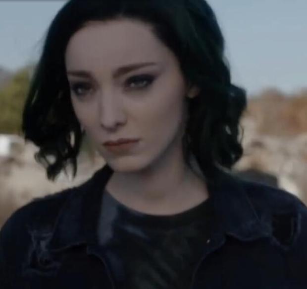 抖音配《颠倒人生》的那个短片,女主是演的什