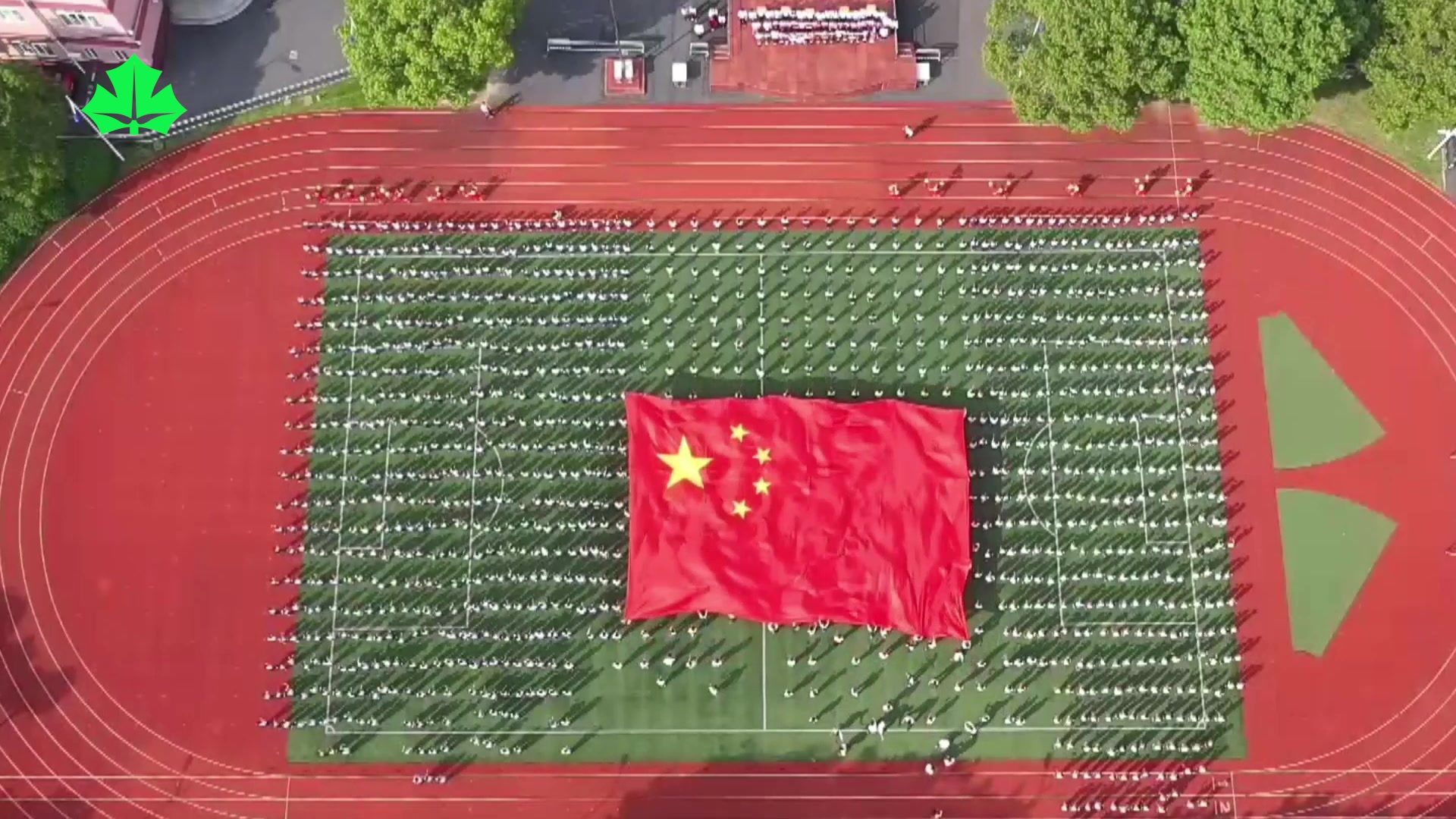 [图]上海教育电视台《申学记》栏目组专访-上海市龚路中心小学 庆祝祖国70周年系列活动