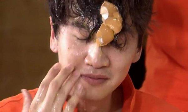 韩国跑男李光洙为什么能被称为综艺之神呢?
